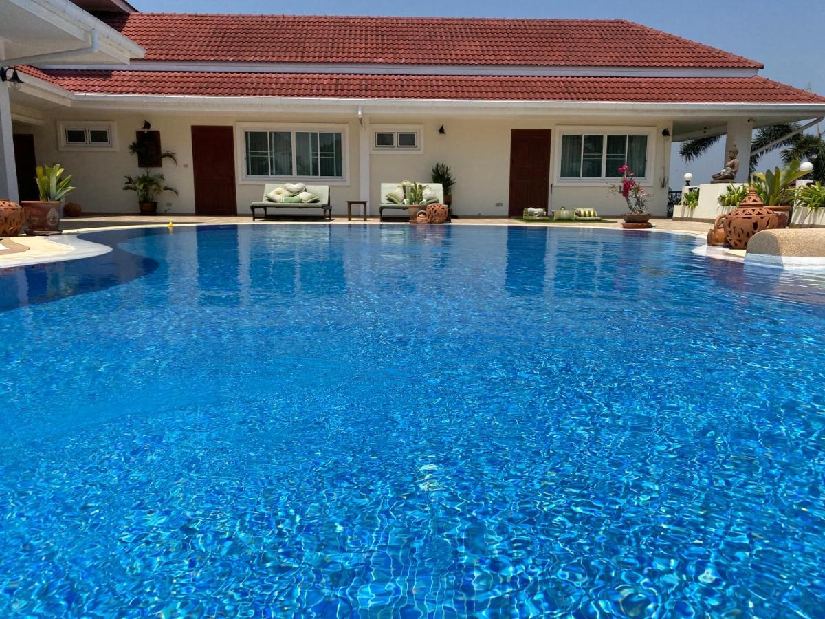 Rachawadee Villa *